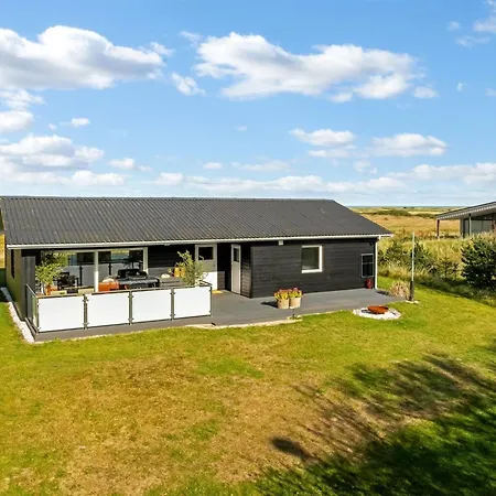 Sarika - 500m From The Sea By Interhome *