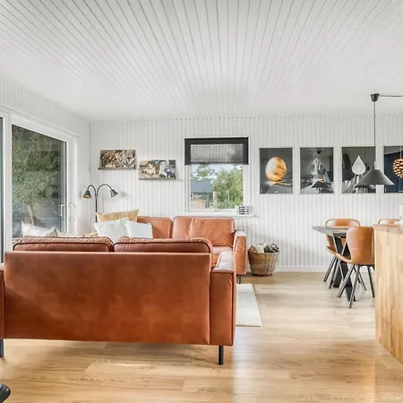 Sarika - 500m From The Sea By Interhome *